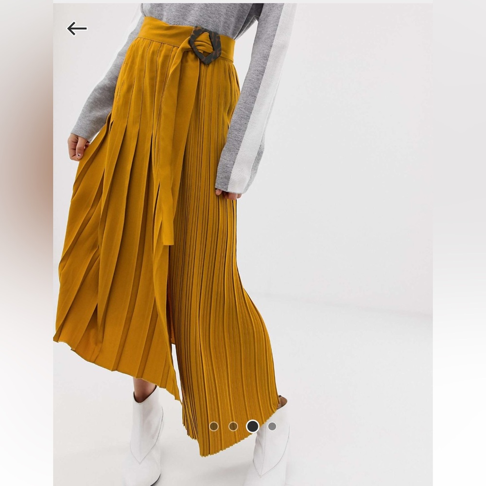 Wrap up asymmetrical pleated skirt - Picture 6 of 8